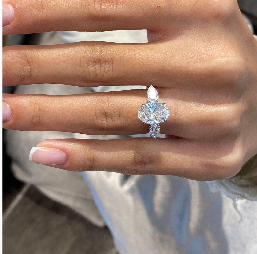 2.5ct Oval Cut 3-stone Ring