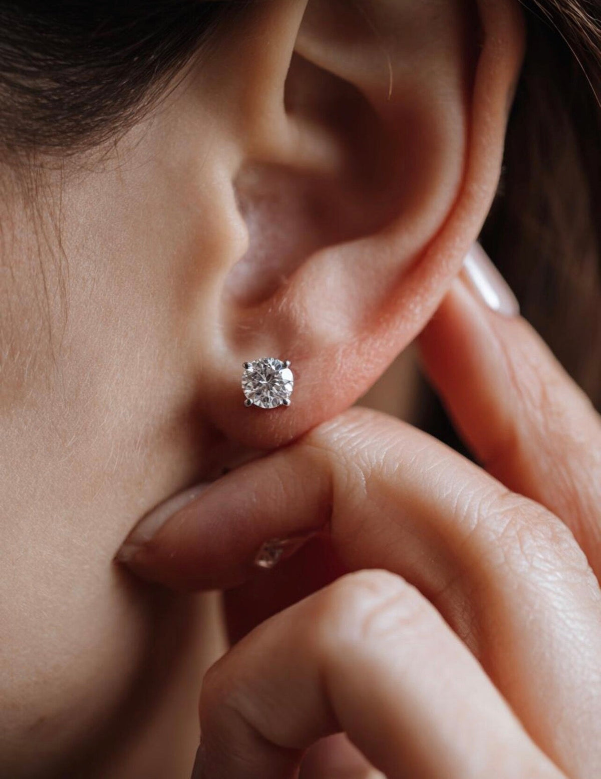 Round Cut 4-Prong Set Studs
