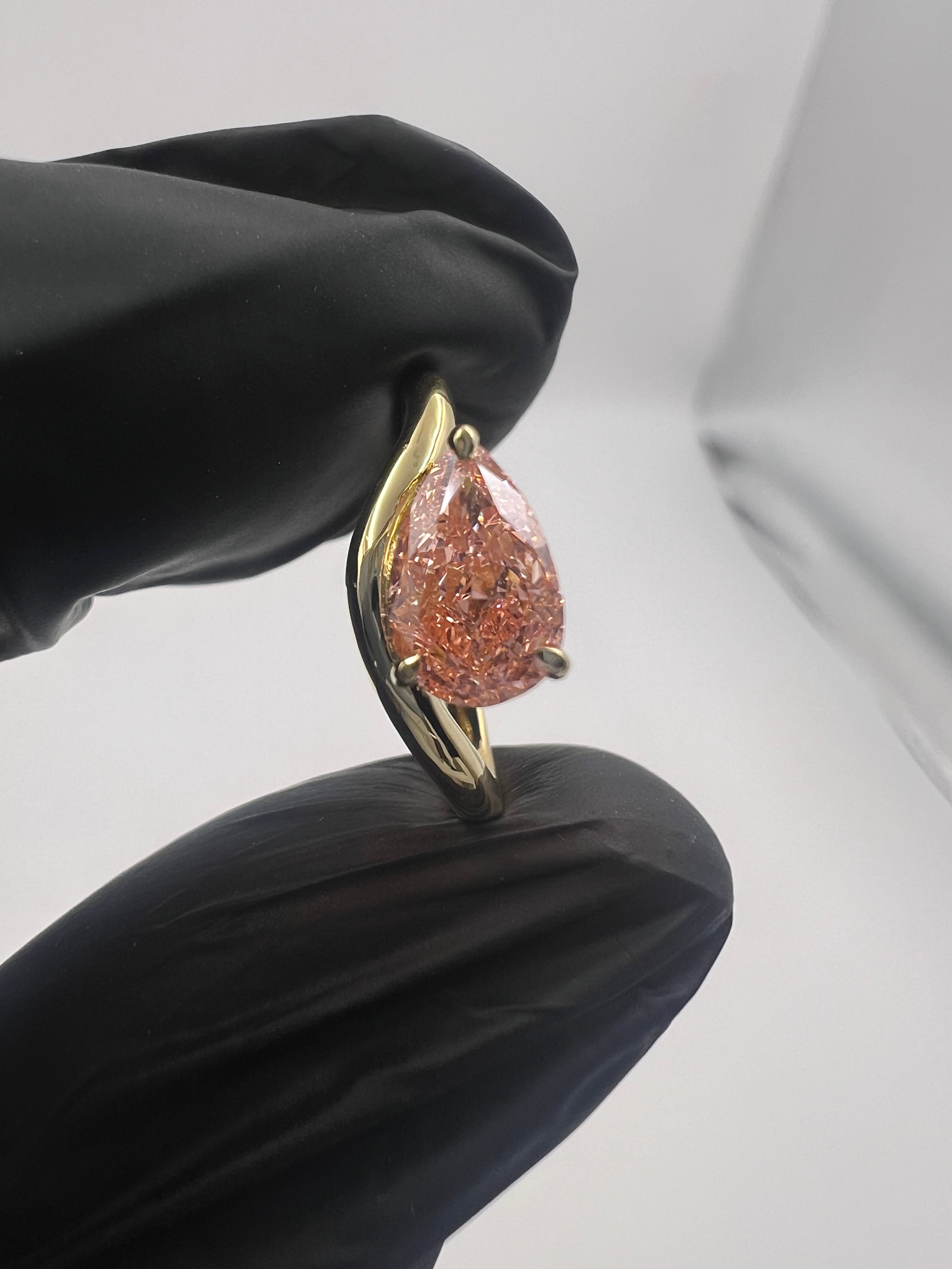 1.00ct pear fancy vivid pink pinky finger ring