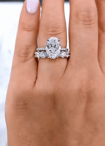 Diamond Ring - OVAL