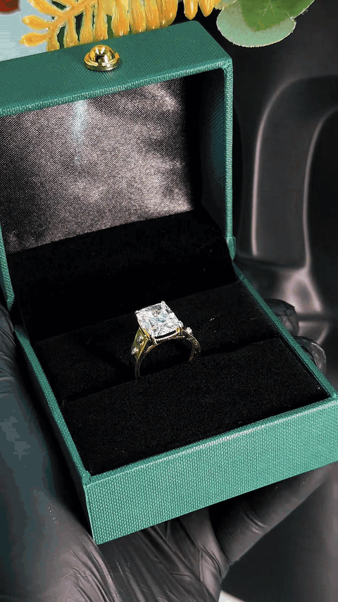 Diamond Ring -Emerald