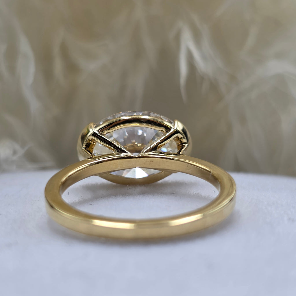 Oval Diamond Ring