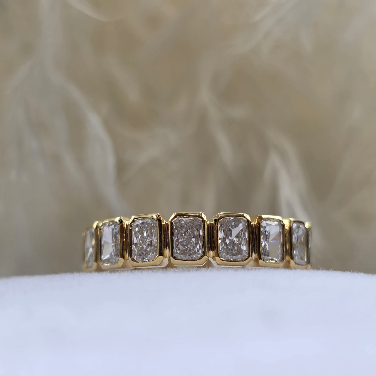 RADIANT DIAMOND BAND