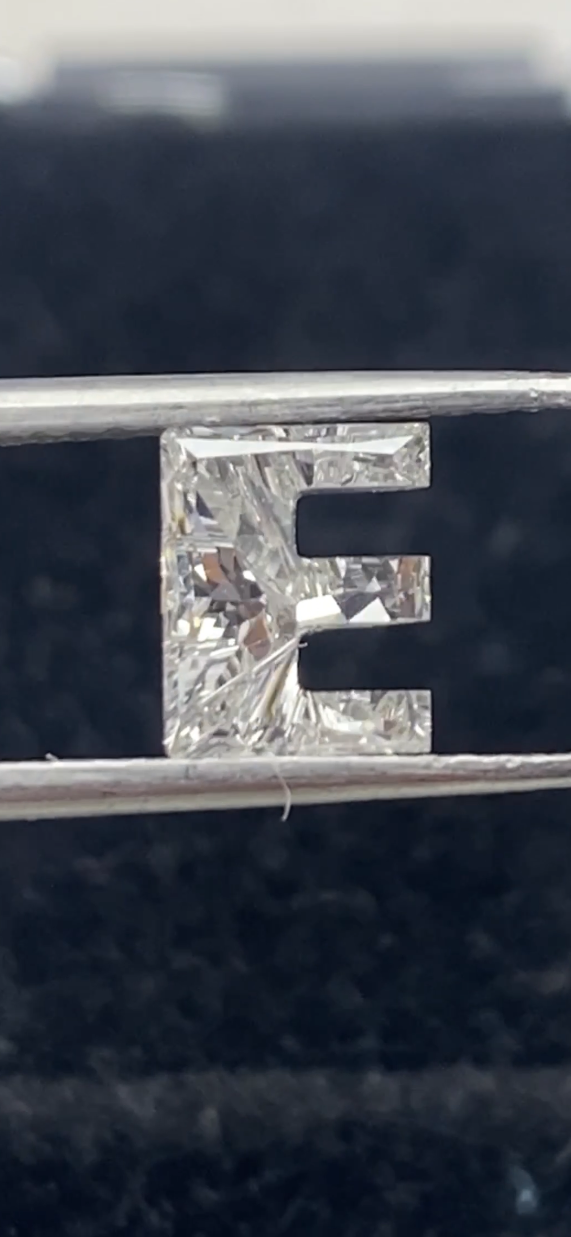 E SHAP DIAMOND