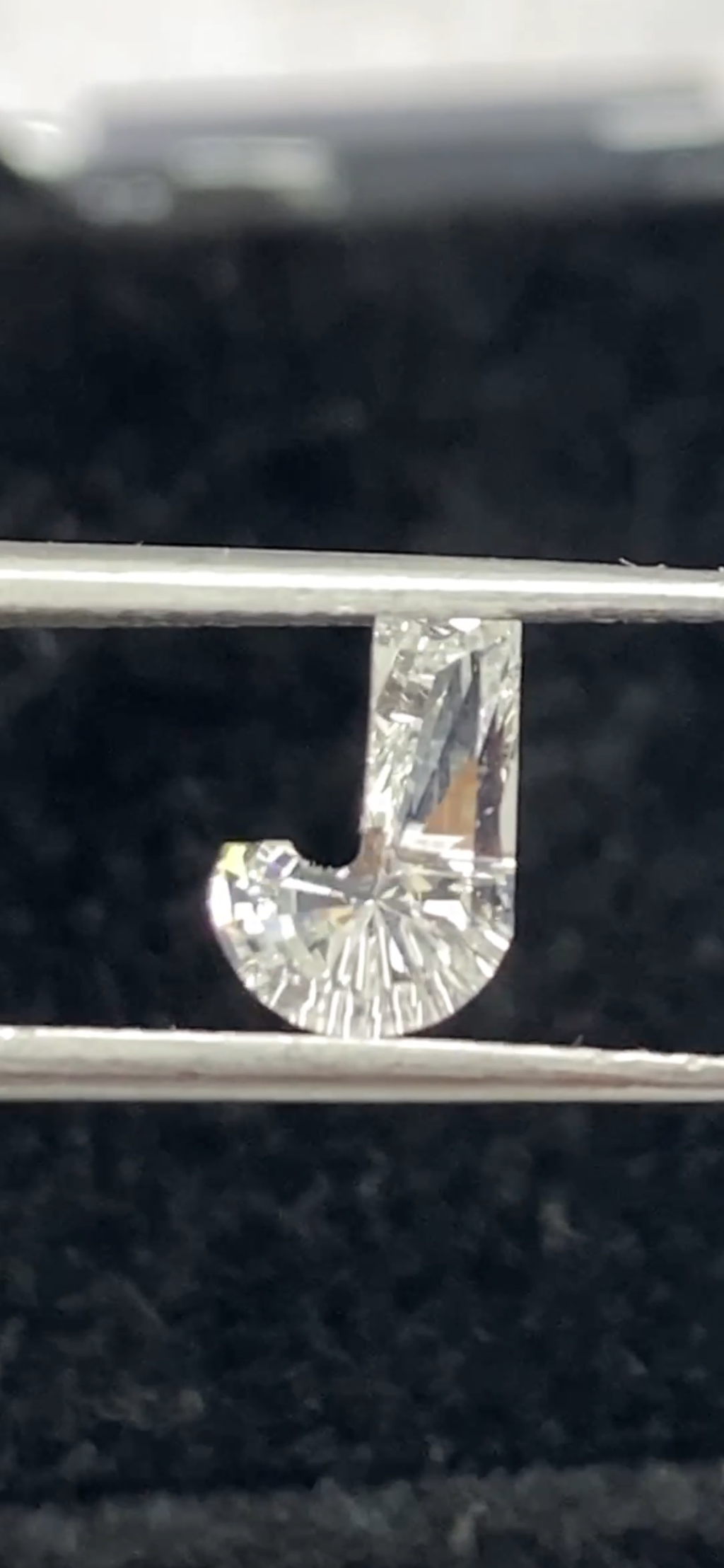 J SHAP DIAMOND