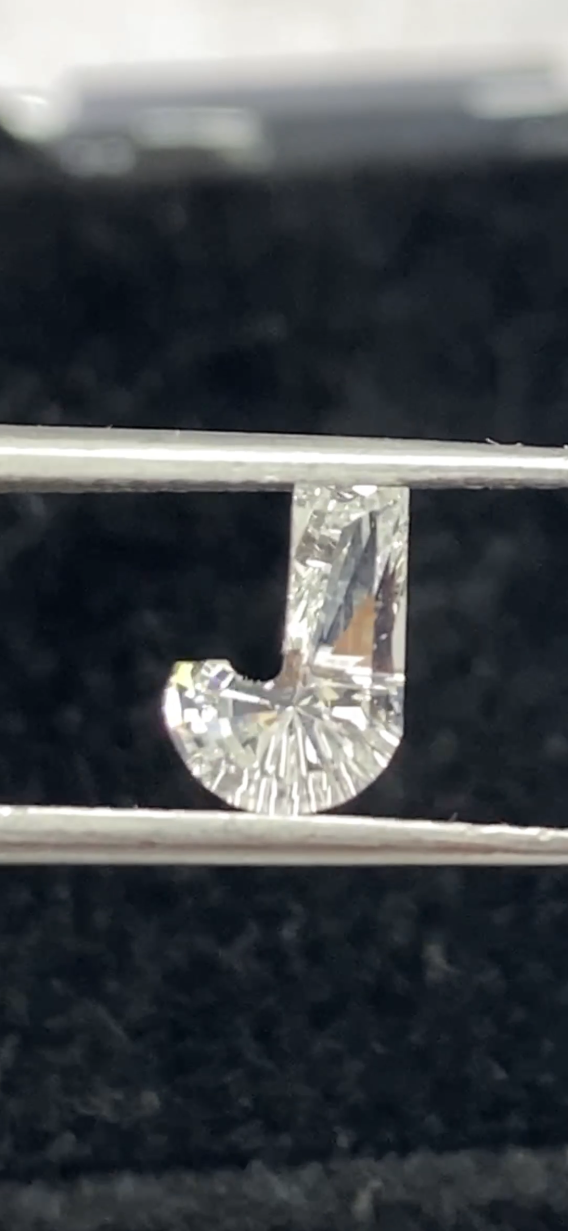 J SHAP DIAMOND