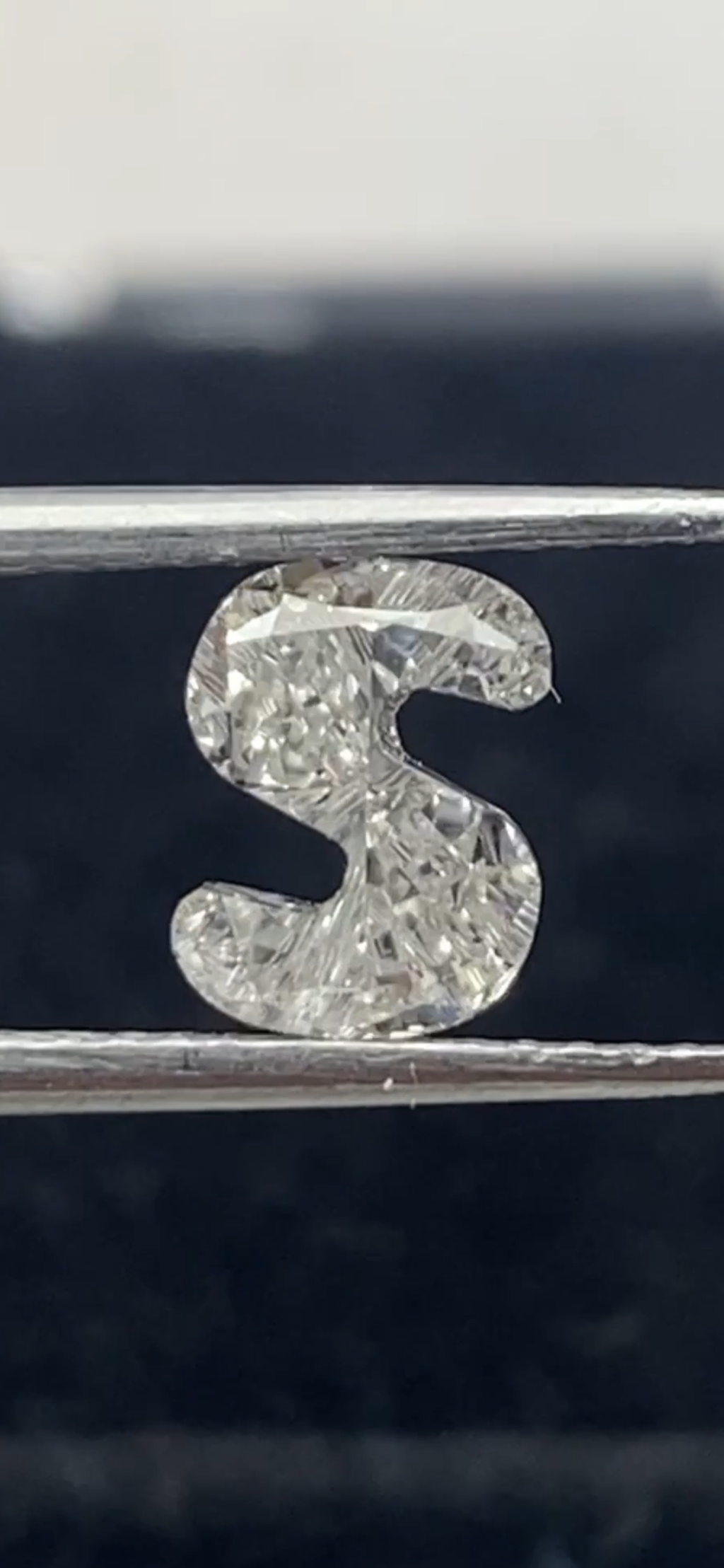 S SHAP DIAMOND