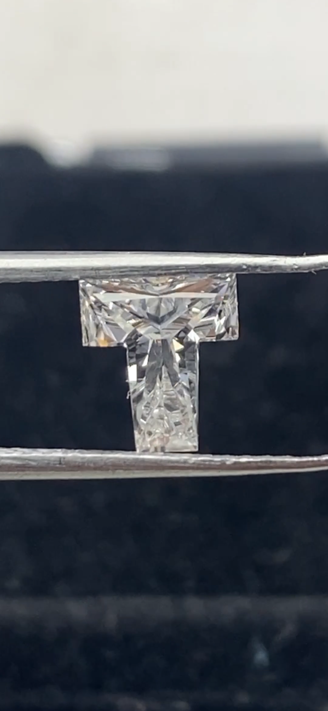 T SHAP DIAMOND