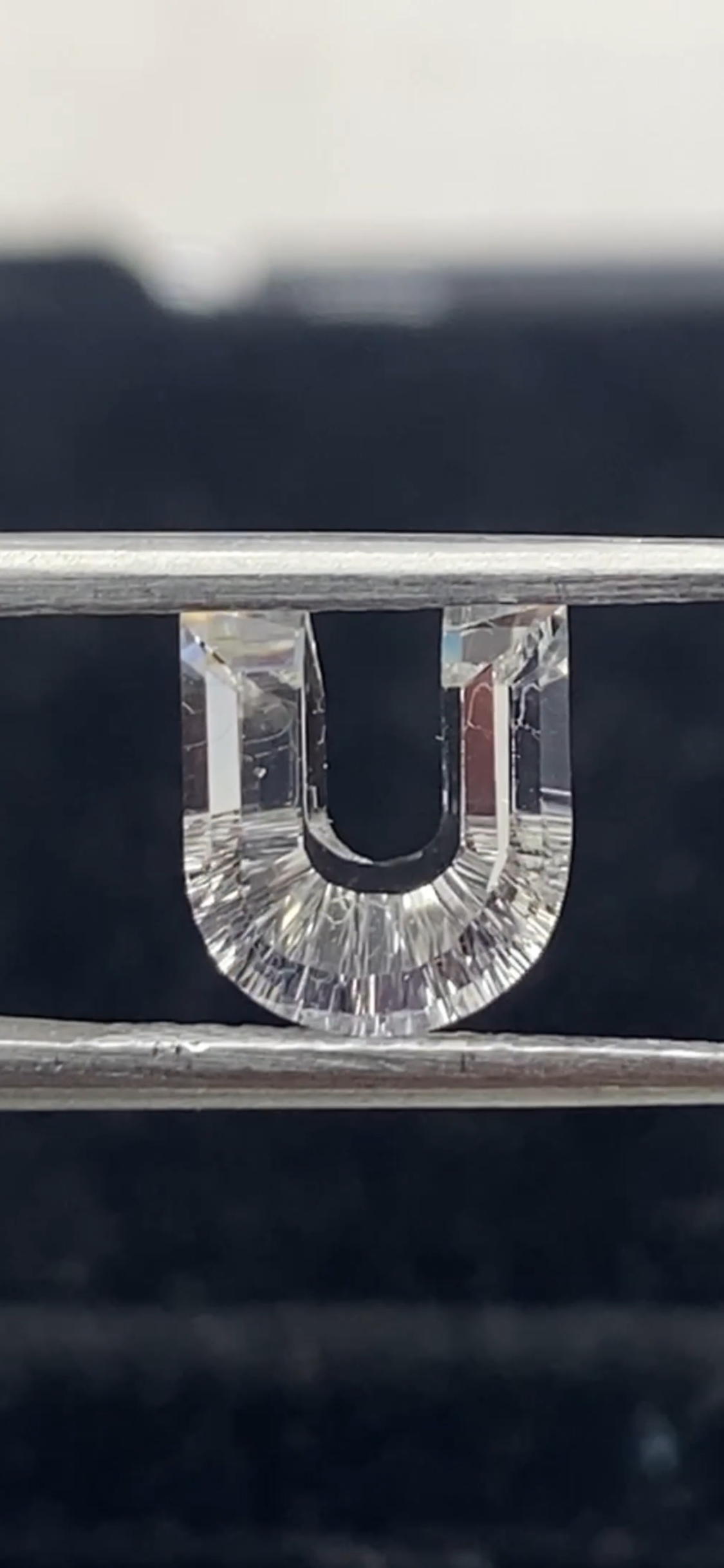 U SHAP DIAMOND