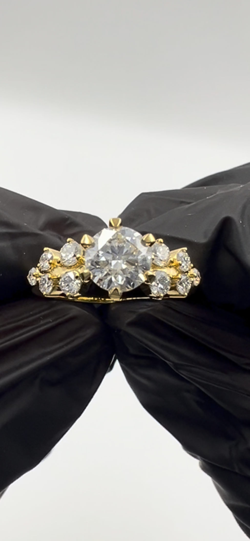 1.50CT ROUND FLORAL BAND ENGAGEMENT RING