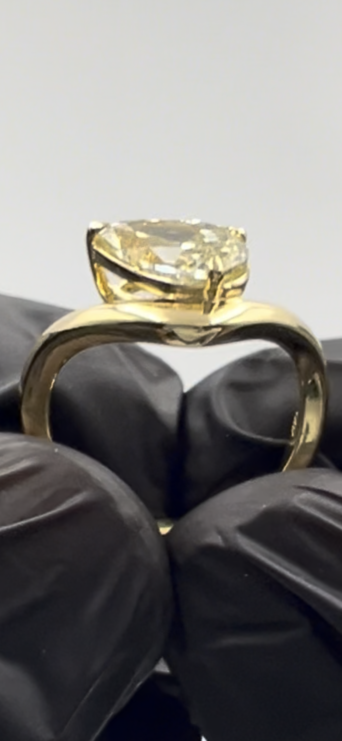 1.00CT PEAR FANCY YELLOW DIAMOND CURVY BAND PINKY FINGER RING