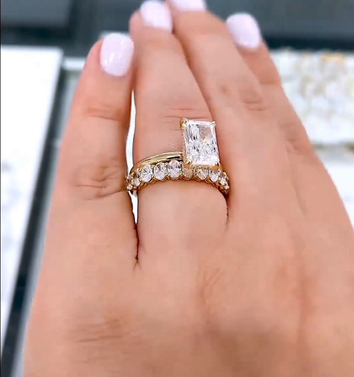 Diamond Ring - Emerald