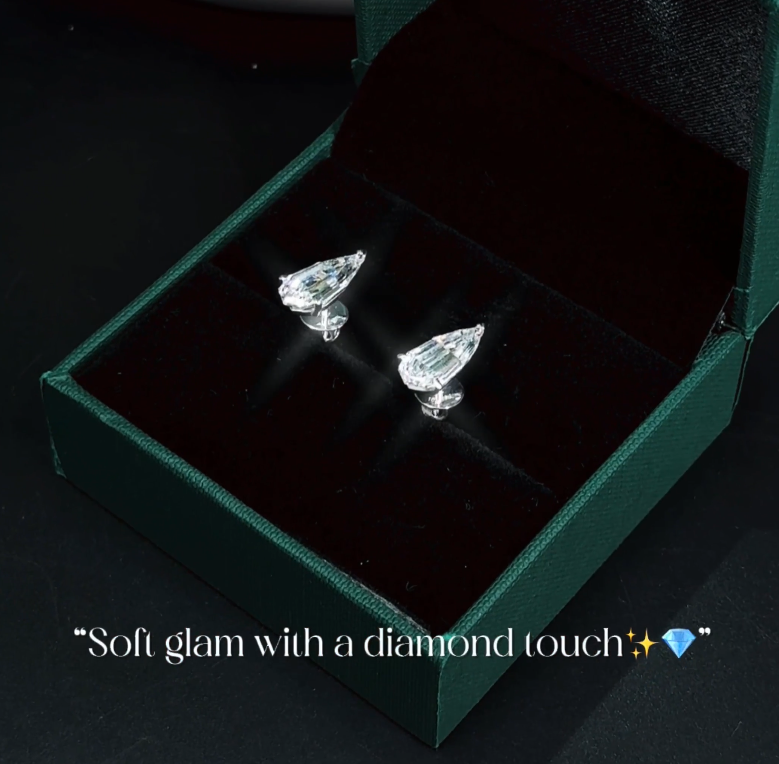 Diamond Ring - 2PEAR