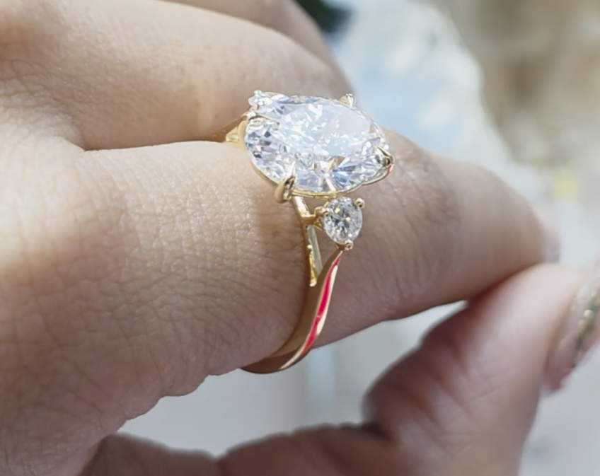 Diamond Ring -Oval