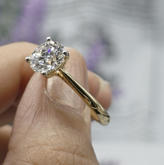 Diamond Ring - Single