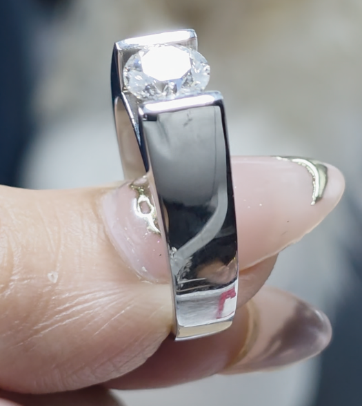 Diamond Ring -Round