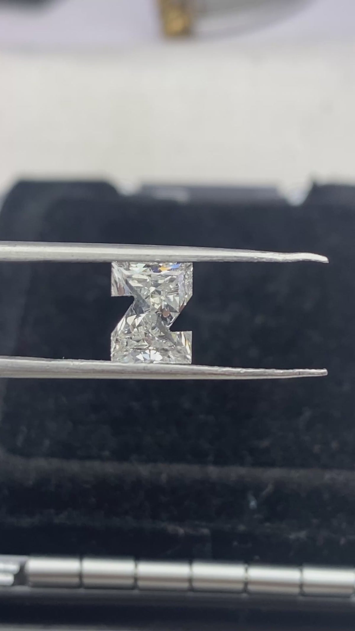 Z DIAMOND SHAP
