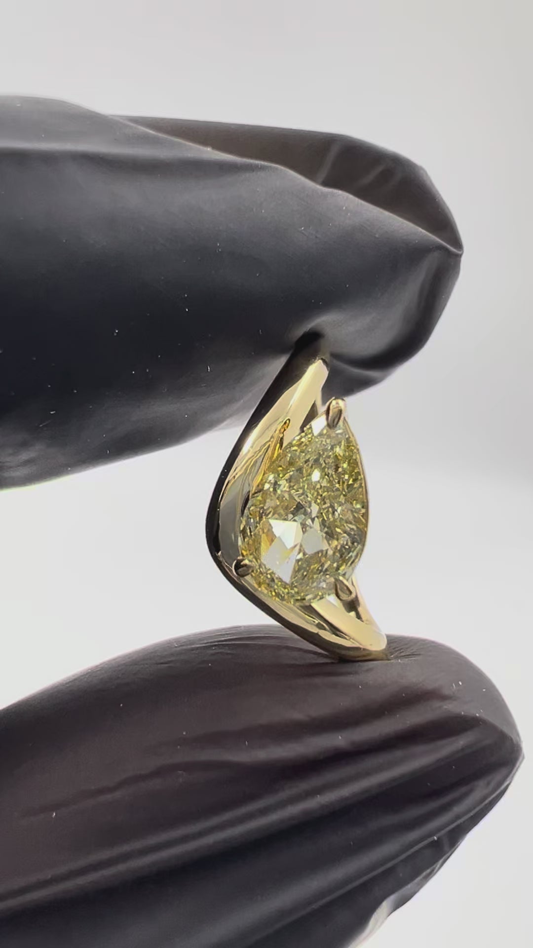 1.00CT PEAR FANCY YELLOW DIAMOND CURVY BAND PINKY FINGER RING