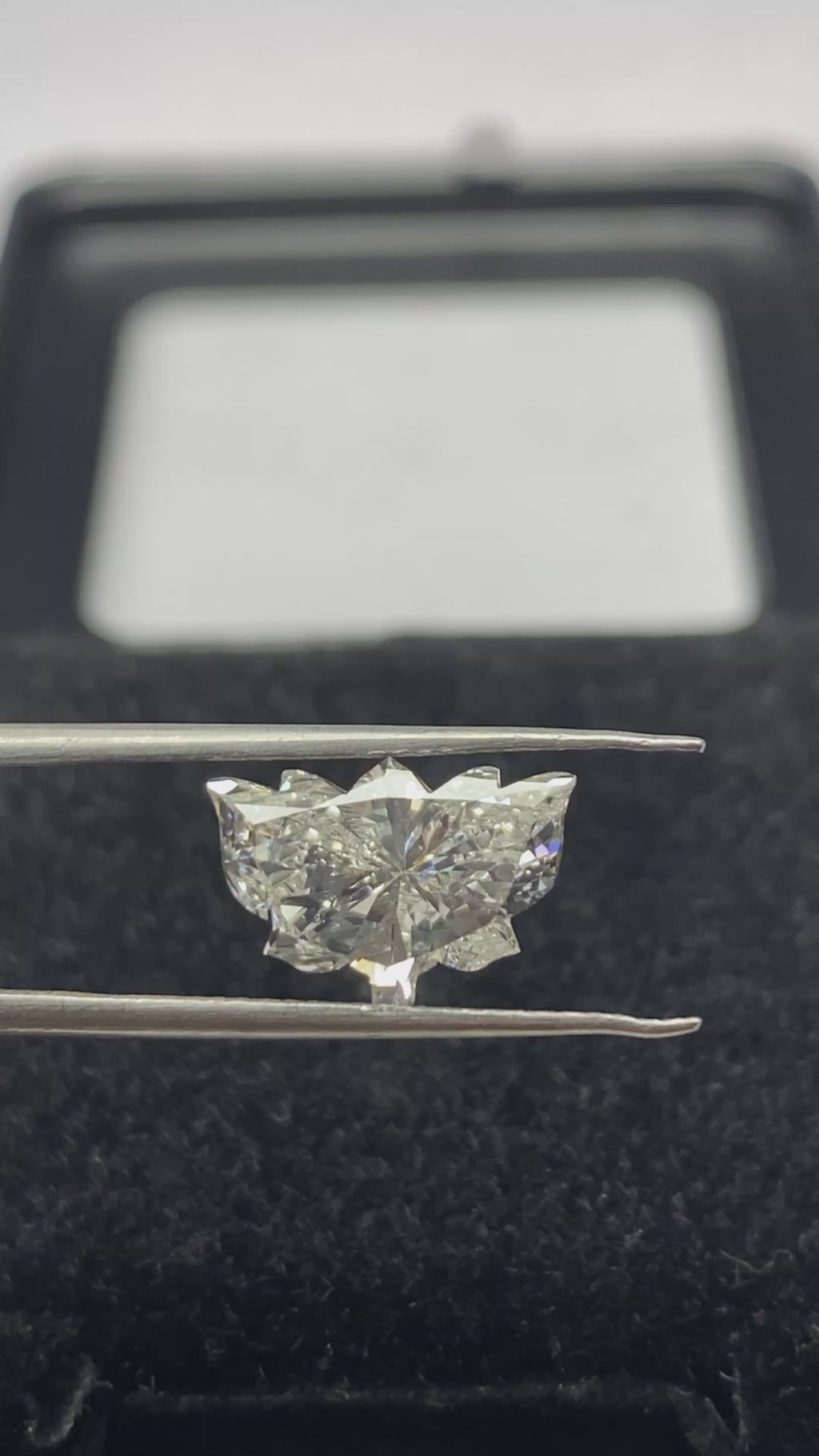 Lotus  Shape  Diamond