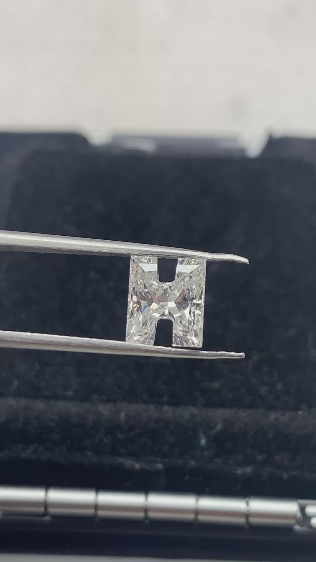 H SHAP DIAMOND