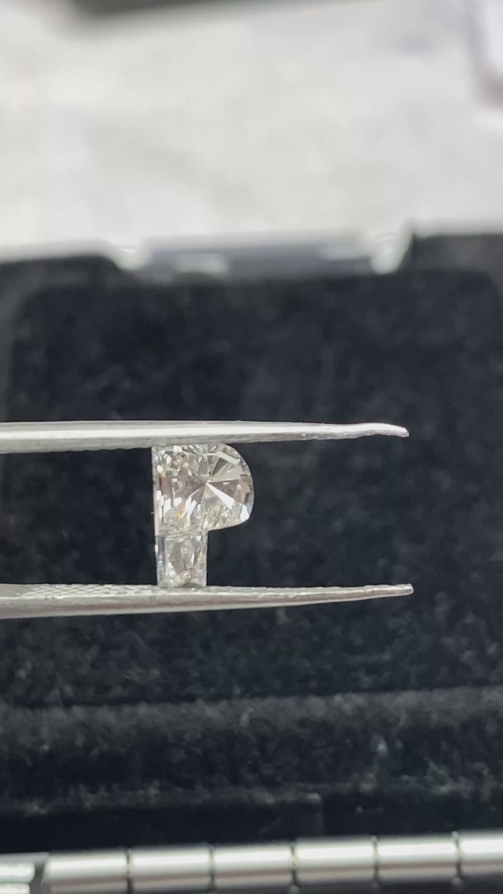 P SHAP DIAMOND