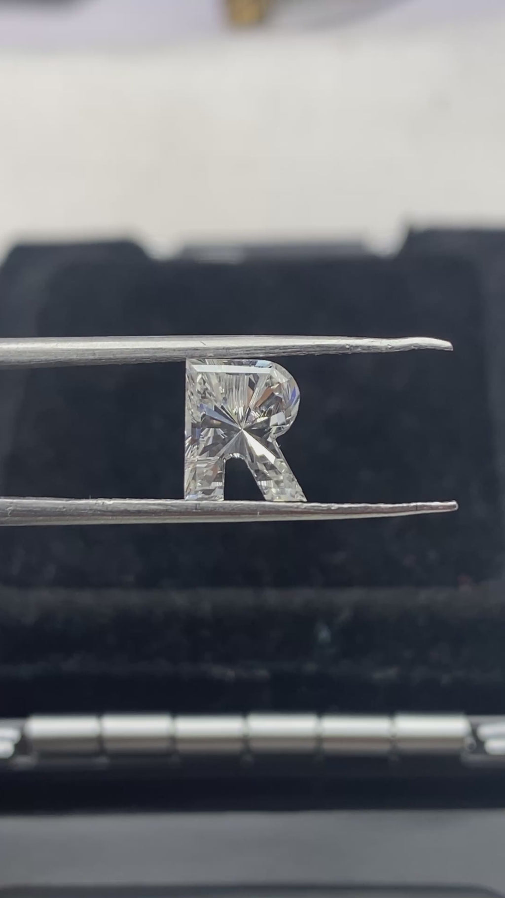 R SHAP DIAMOND