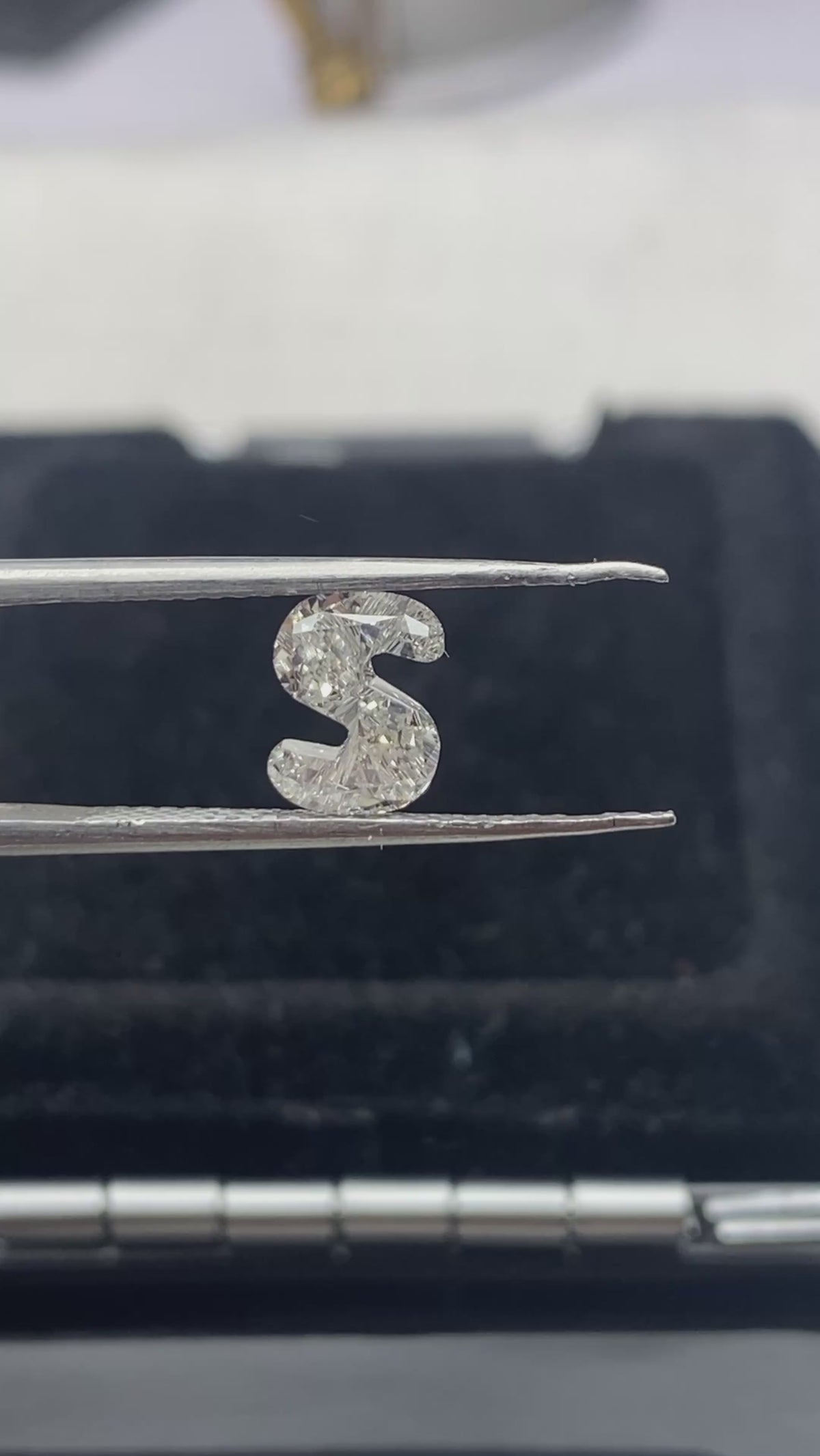 S SHAP DIAMOND