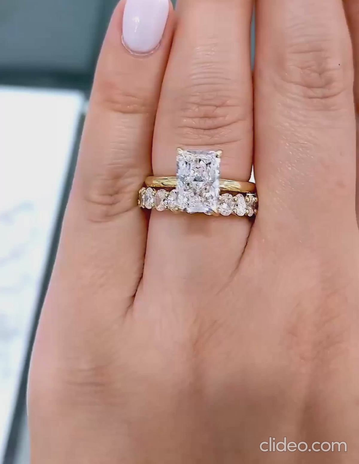 Diamond Ring - Emerald