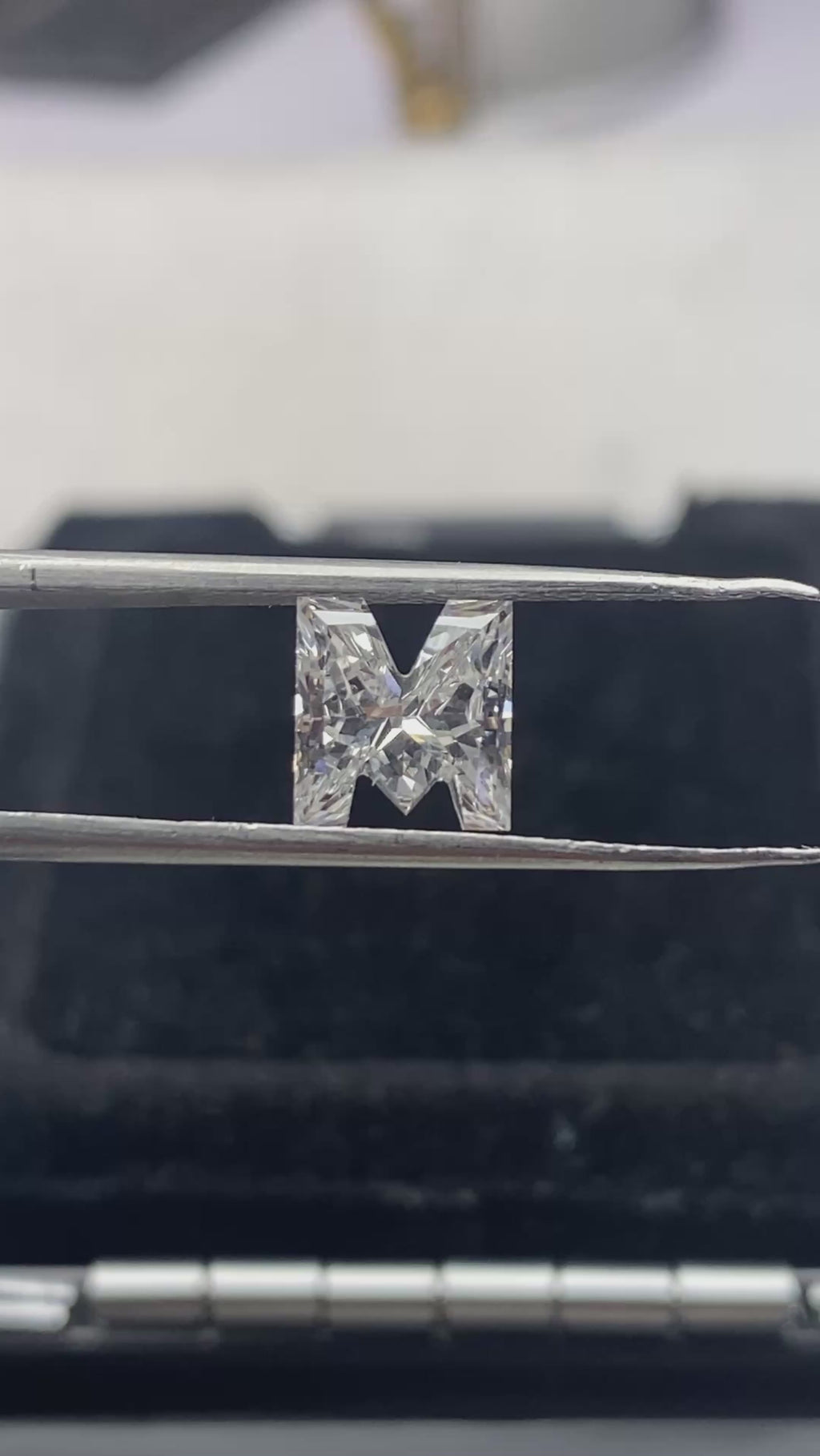 M SHAP DIAMOND